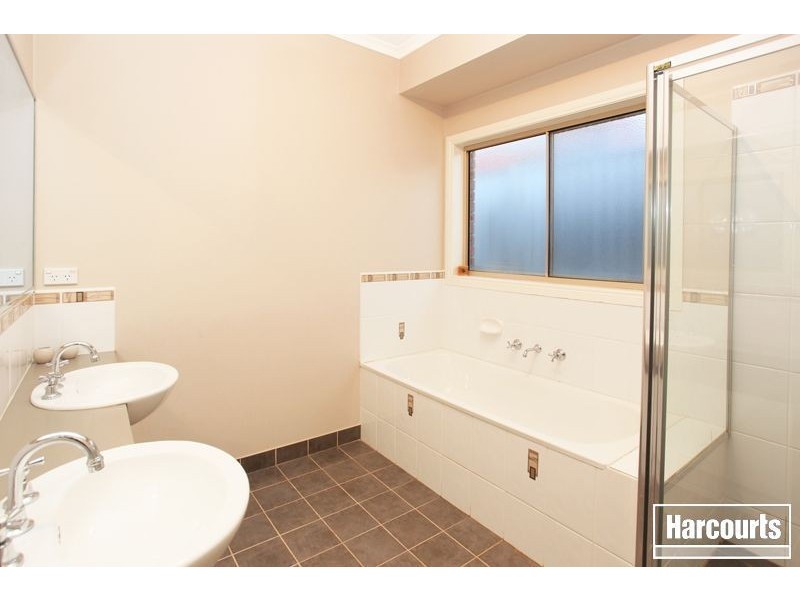 6 Murchison Link, Pakenham VIC 3810