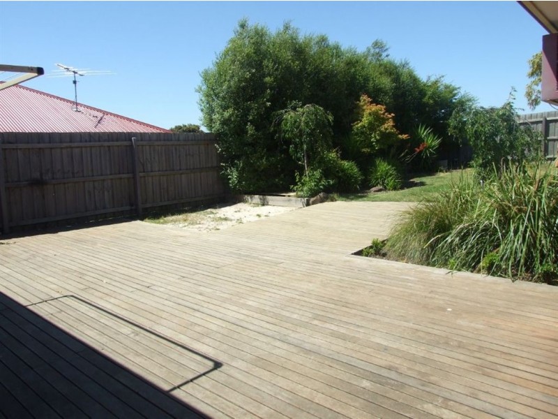 20 Natanya Drive, Pakenham VIC 3810