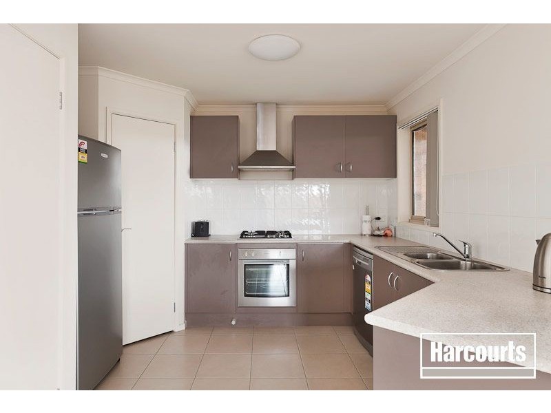 1/54-58 Pommel Street, Pakenham VIC 3810