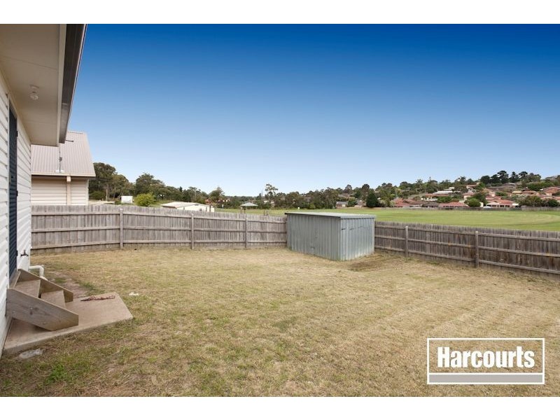 19 Meaby Drive, Pakenham VIC 3810