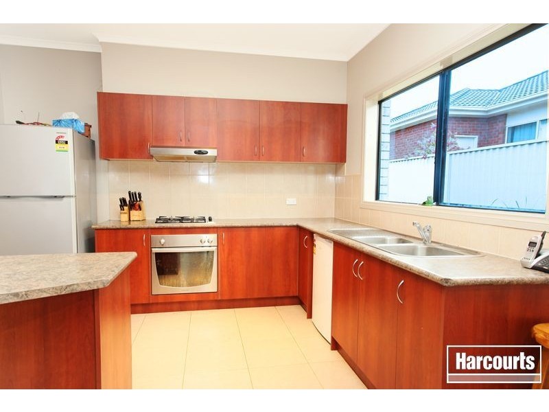 9 Eventide Rise, Pakenham VIC 3810