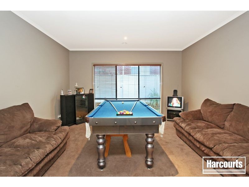 9 Eventide Rise, Pakenham VIC 3810