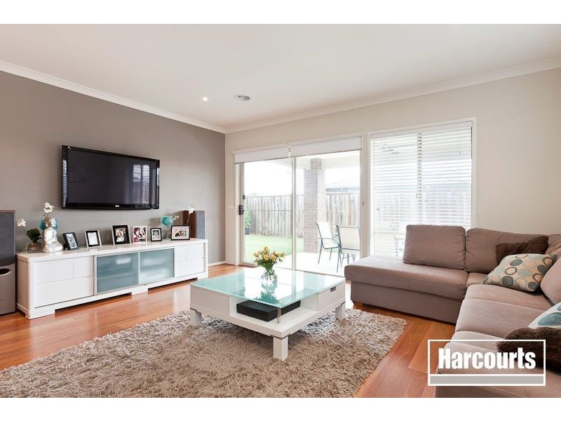 54 Irving Road, Pakenham VIC 3810