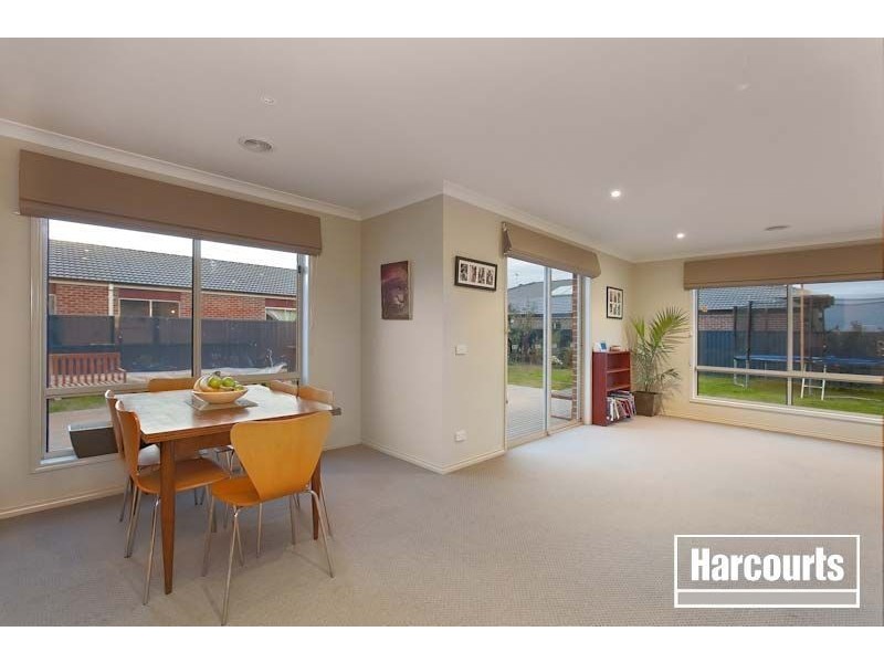 102 Shearwater Drive, Pakenham VIC 3810