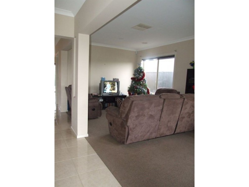 4 Veitch Court, Pakenham VIC 3810