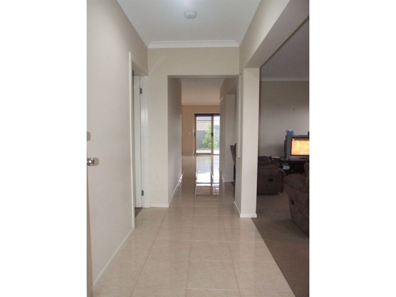 4 Veitch Court, Pakenham VIC 3810