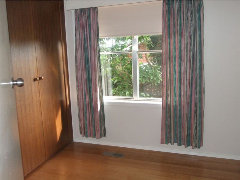 10 Deveney Street, Pakenham VIC 3810