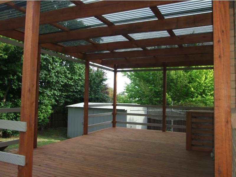 10 Deveney Street, Pakenham VIC 3810