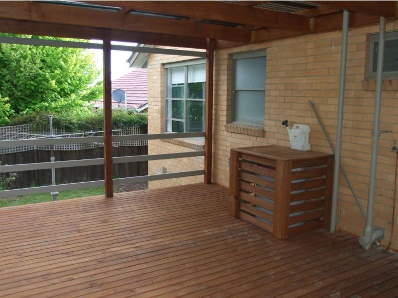 10 Deveney Street, Pakenham VIC 3810