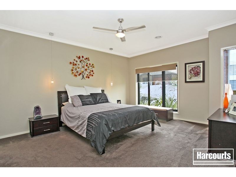 22 Ben Cairn Mews, Pakenham VIC 3810