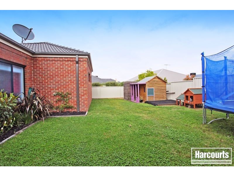 22 Ben Cairn Mews, Pakenham VIC 3810
