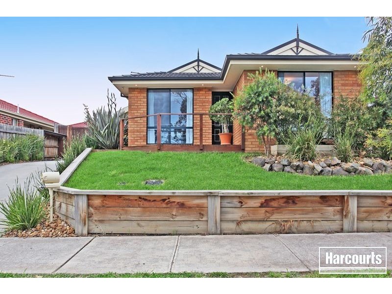 21 Riviera Drive, Pakenham VIC 3810