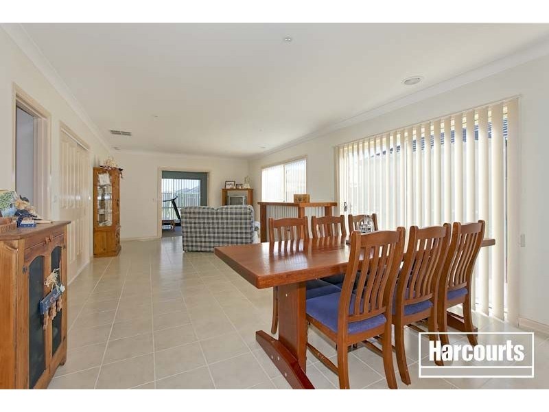 30 Darwin Way, Pakenham VIC 3810