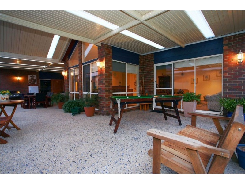 50 Flinders Chase, Pakenham VIC 3810