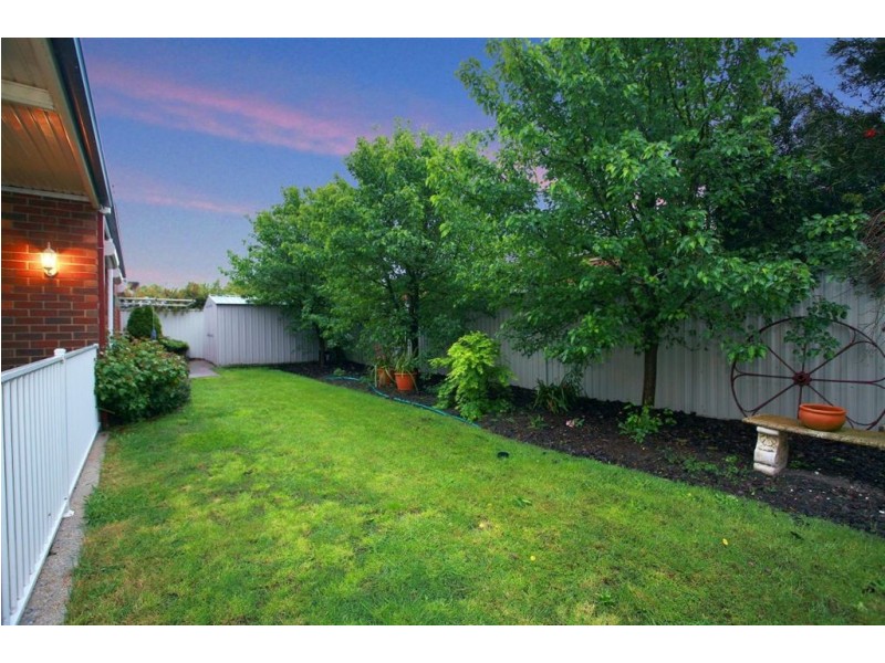 50 Flinders Chase, Pakenham VIC 3810