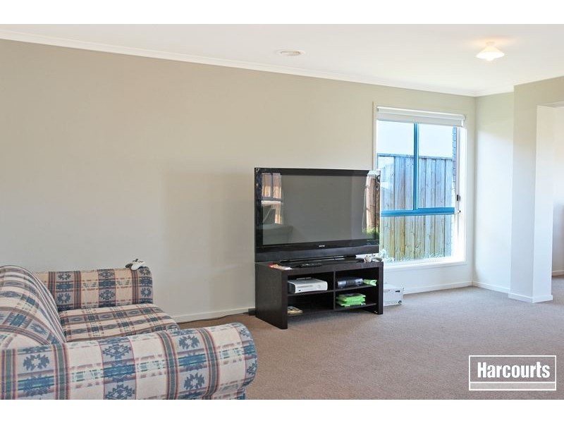 28 Kimberley Drive, Pakenham VIC 3810