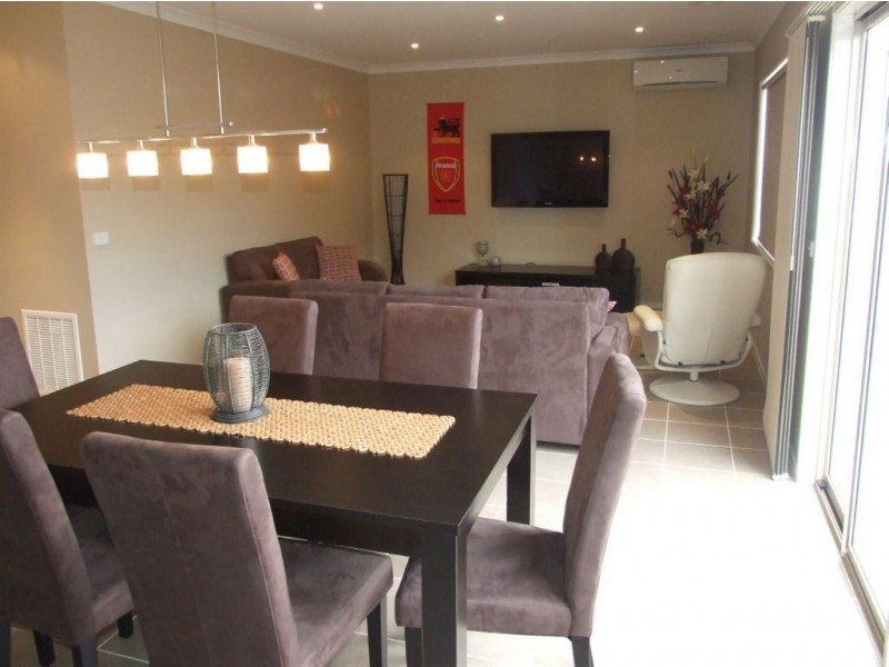 12 Bailey Place, Pakenham VIC 3810