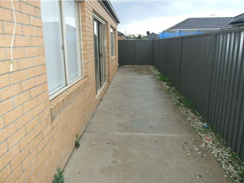 12 Bailey Place, Pakenham VIC 3810