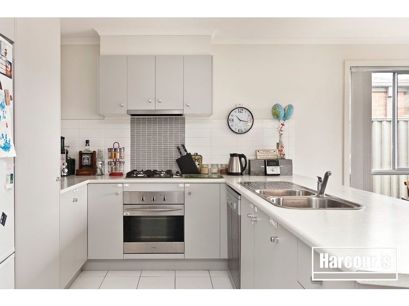 10 Seville Street, Pakenham VIC 3810