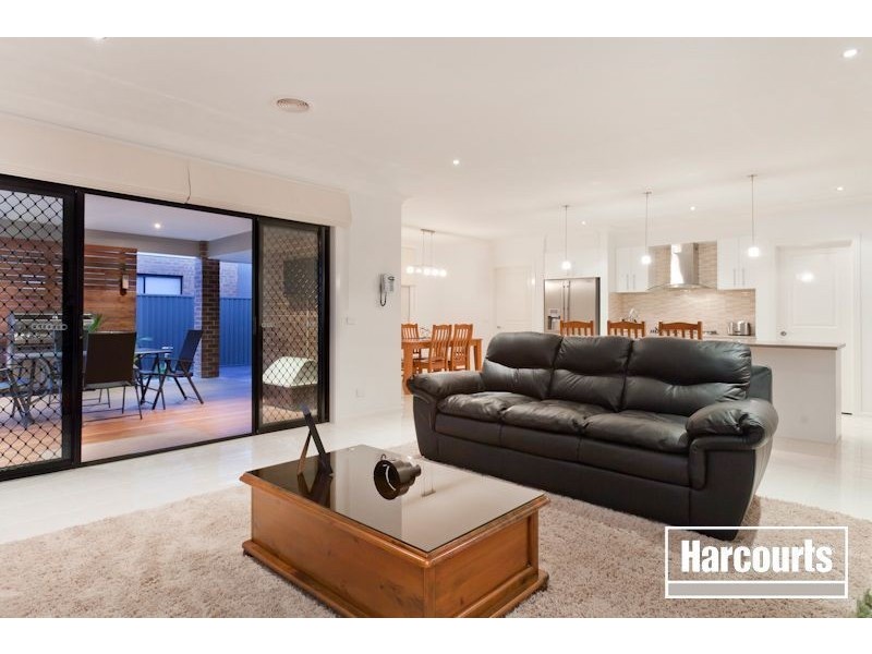 14 Sarton Link, Pakenham VIC 3810