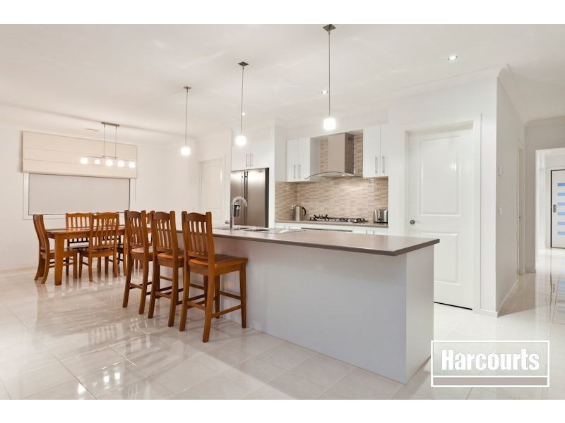 14 Sarton Link, Pakenham VIC 3810