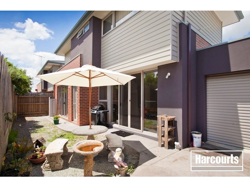 3/1 Henry Street, Pakenham VIC 3810