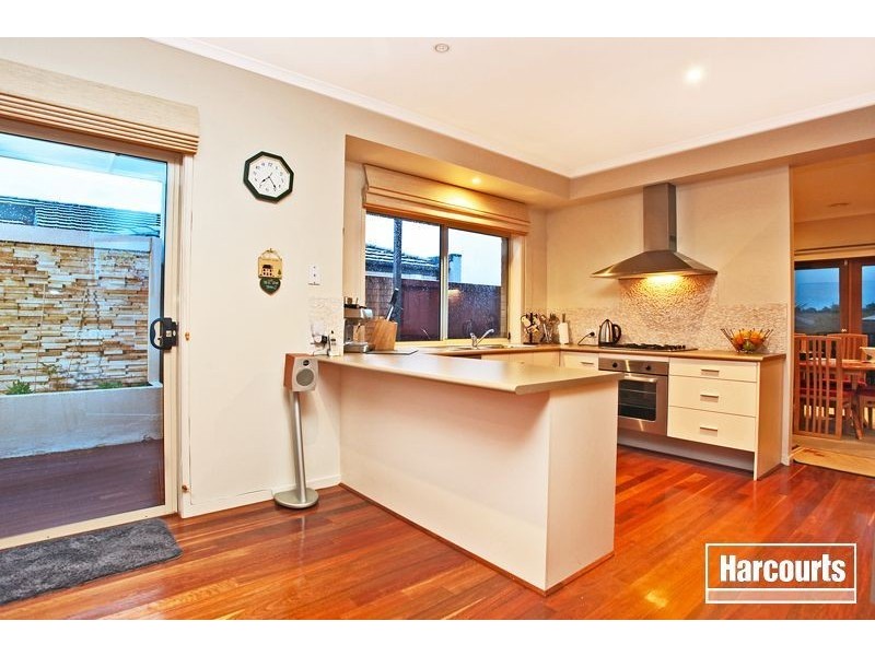 5 Fallingwater Drive, Pakenham VIC 3810