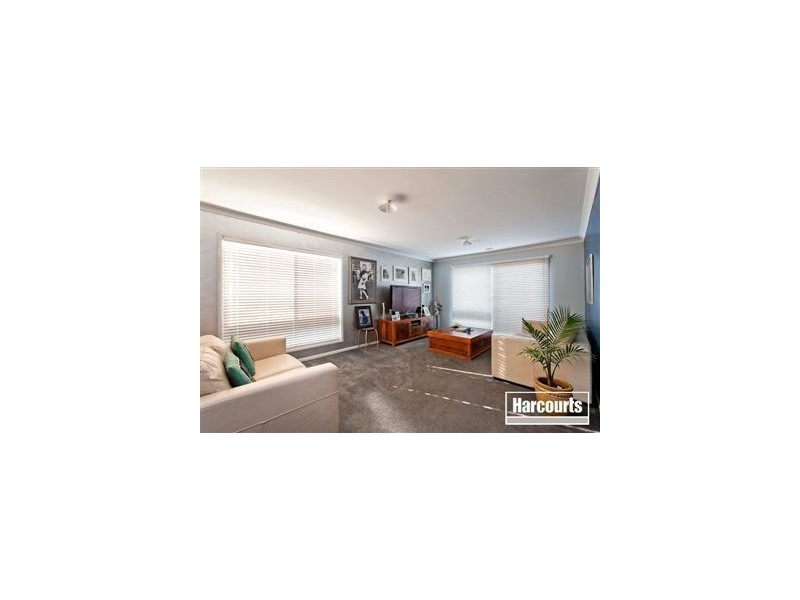 28 Stringy Bark Cct, Pakenham VIC 3810