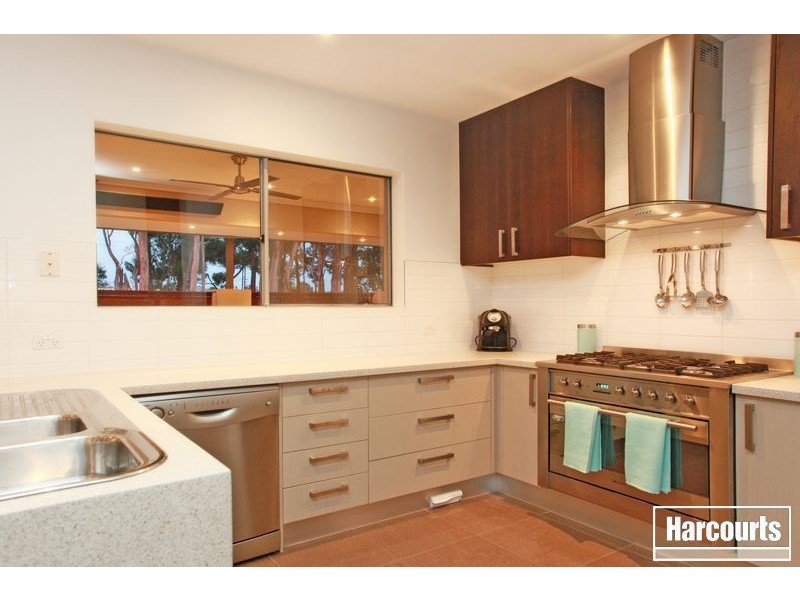 36 Stockmans Circuit, Pakenham VIC 3810