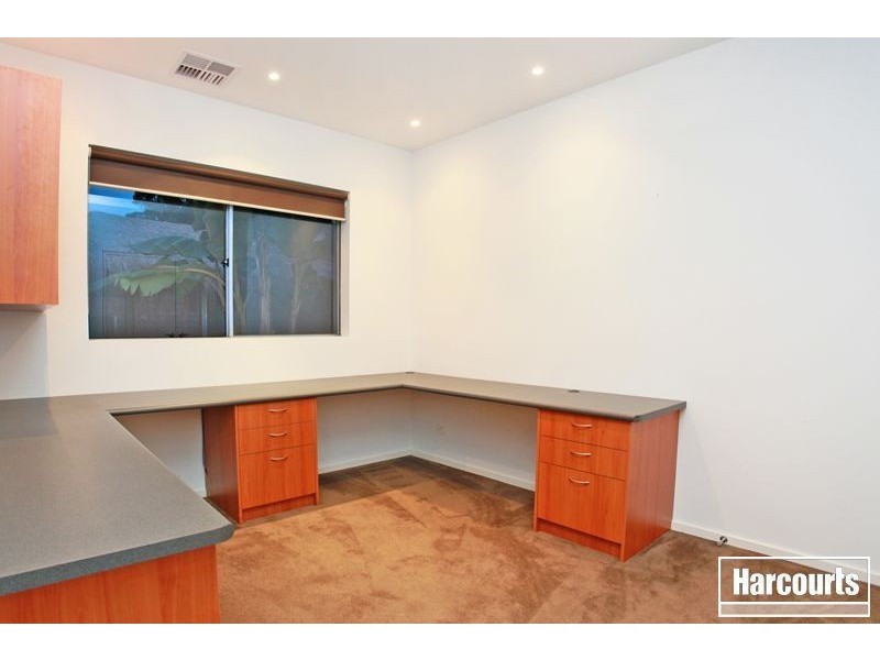 36 Stockmans Circuit, Pakenham VIC 3810