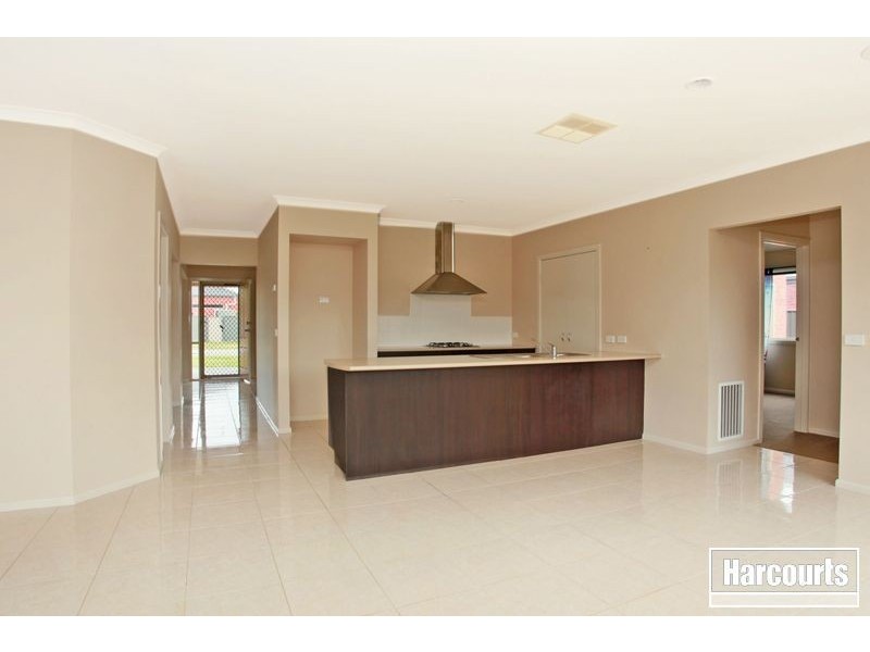 4 Veitch Court, Pakenham VIC 3810