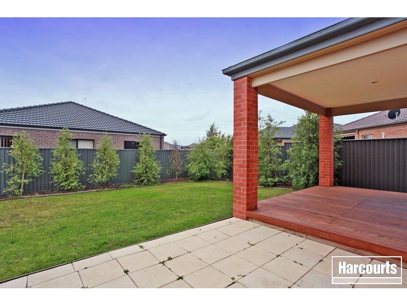 4 Veitch Court, Pakenham VIC 3810