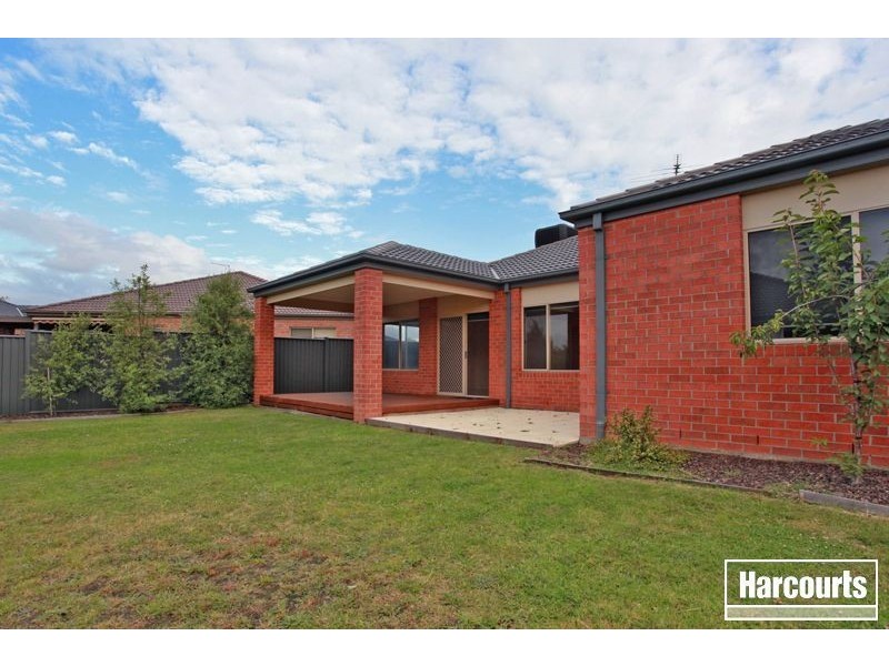 4 Veitch Court, Pakenham VIC 3810
