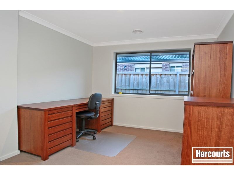 28 Kosta Boda Boulevard, Pakenham VIC 3810