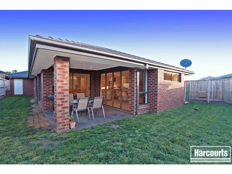 28 Kosta Boda Boulevard, Pakenham VIC 3810