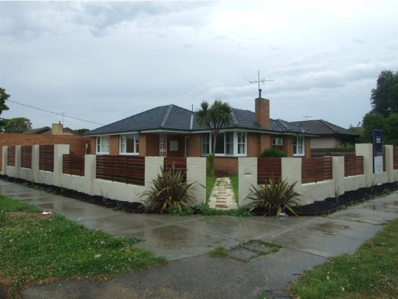 24 Henty Street, Pakenham VIC 3810