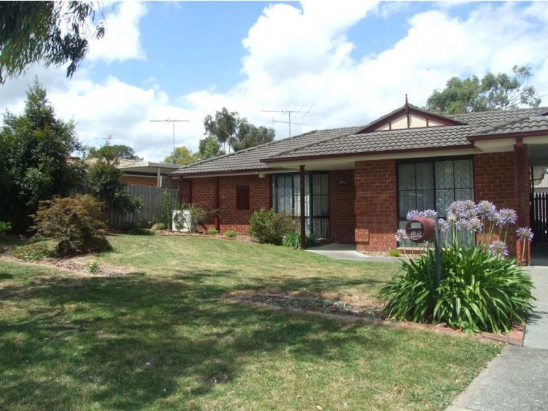 6 Kelly Court, Pakenham VIC 3810