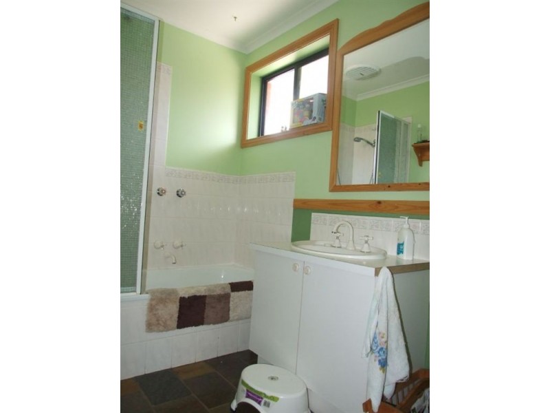 6 Kelly Court, Pakenham VIC 3810