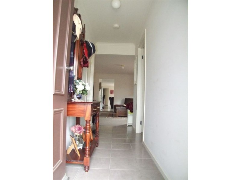 47 Pommel Street, Pakenham VIC 3810