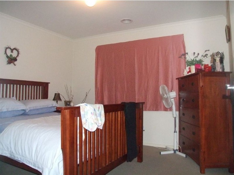 47 Pommel Street, Pakenham VIC 3810