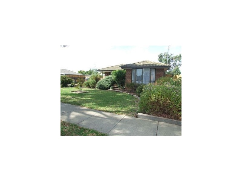 41 Barrington Drive, Pakenham VIC 3810