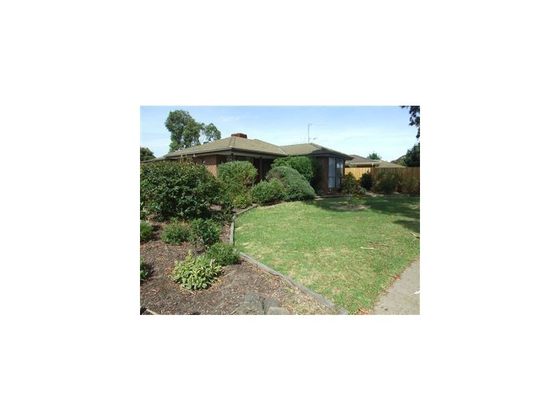 41 Barrington Drive, Pakenham VIC 3810