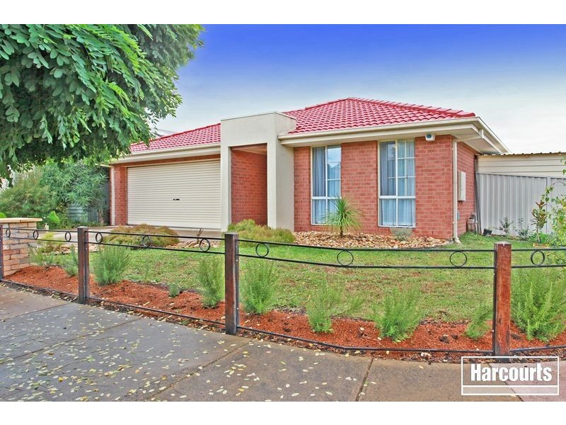 7 Honeysuckle Close, Pakenham VIC 3810