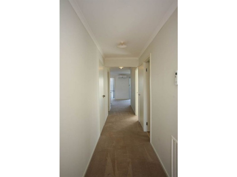 19 Mallee Cct, Pakenham VIC 3810
