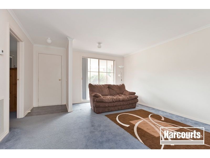 12 Jacqueline Place, Pakenham VIC 3810