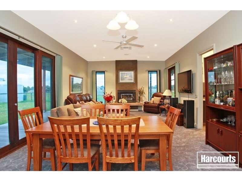 175 School Road, Pakenham South VIC 3810