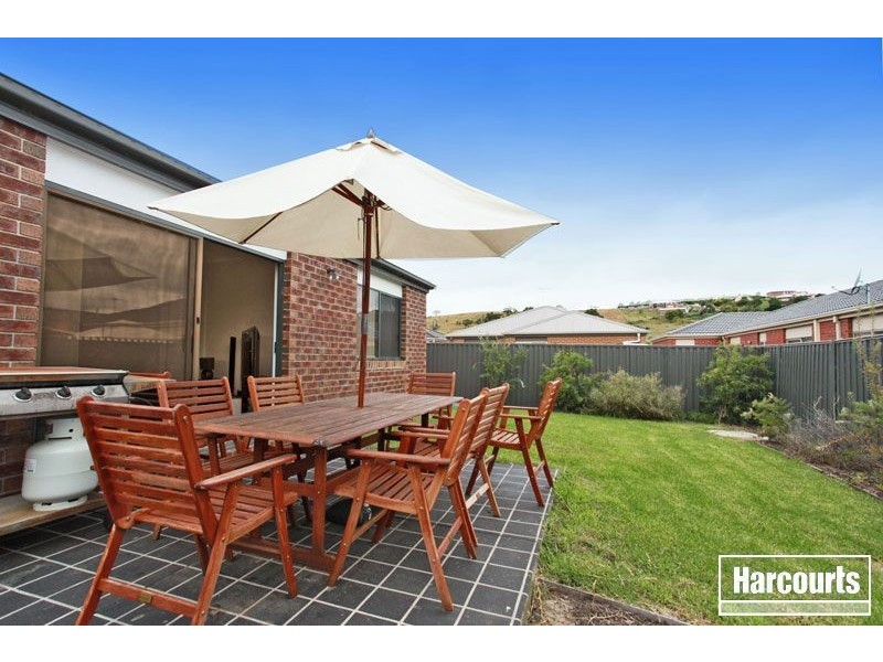 3 Orchard Valley Avenue, Pakenham VIC 3810