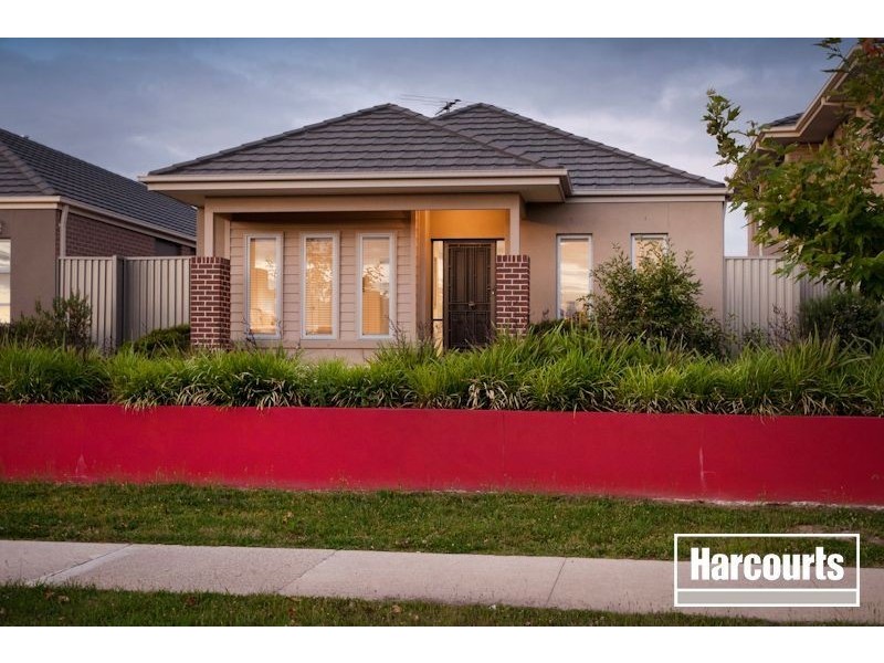 19 Egret Way, Pakenham VIC 3810