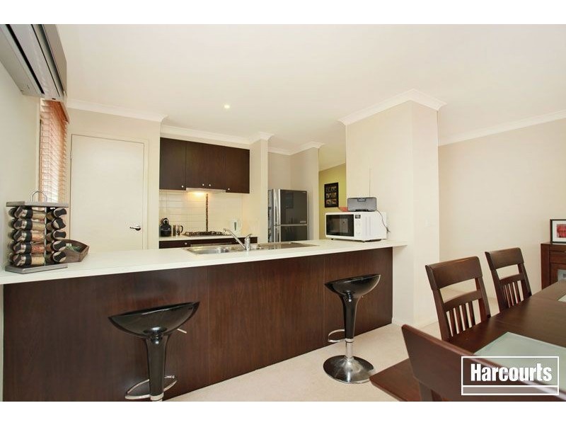 8 Tyrone Avenue, Pakenham VIC 3810