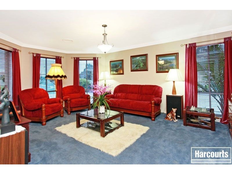 51 Hartland Circuit, Pakenham VIC 3810